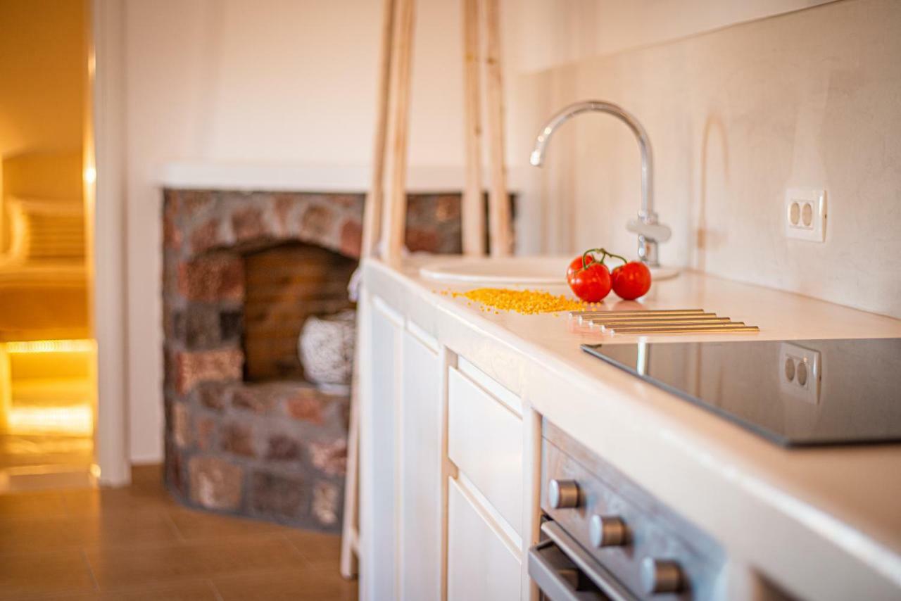 Klimata House - Private Jacuzzi Pool & Bbq Villa ヴリハーダ エクステリア 写真